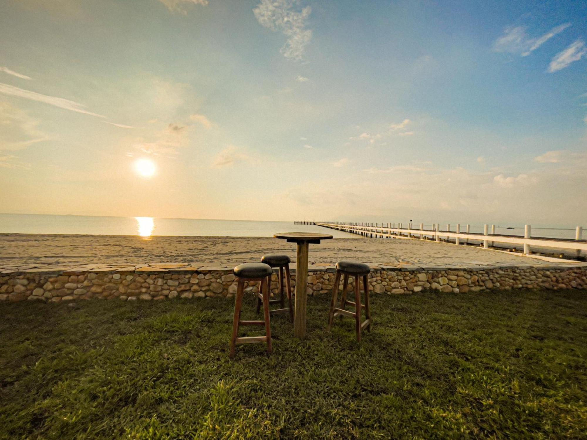 Samanea Beach Resort&Spa Kep Exterior foto